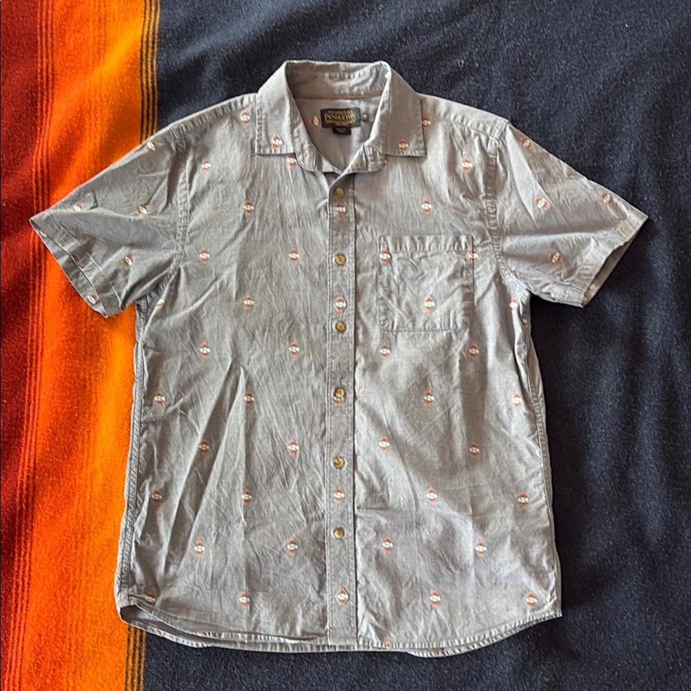 Pendleton mens medium, short-sleeve, button-up shirt.